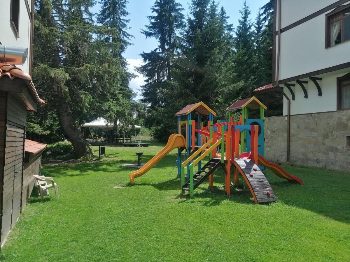 "Моето Любимо Място", Смолянски Езера - "My Favorite Place", Smolyan Lakes المظهر الخارجي الصورة