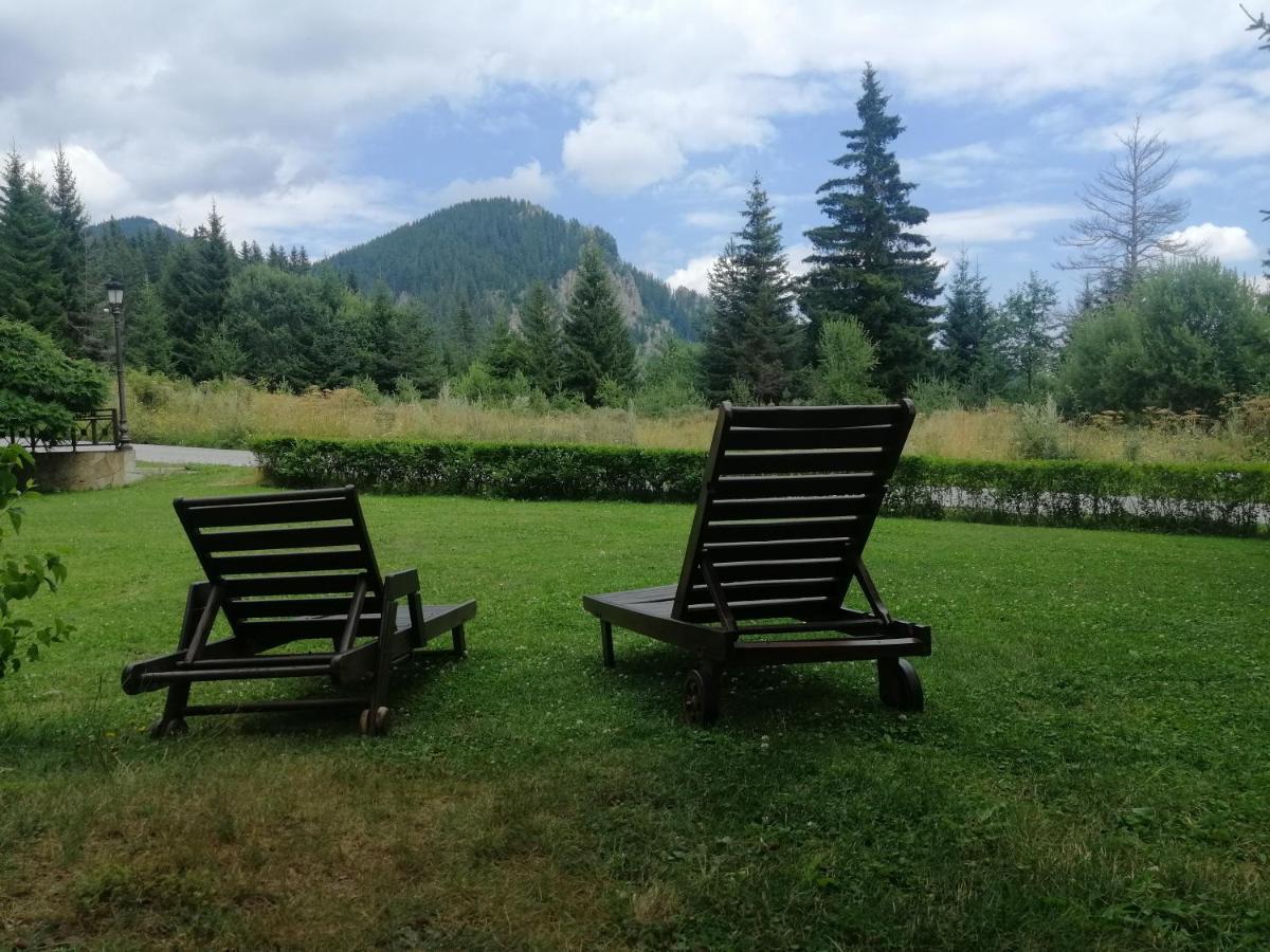 "Моето Любимо Място", Смолянски Езера - "My Favorite Place", Smolyan Lakes المظهر الخارجي الصورة