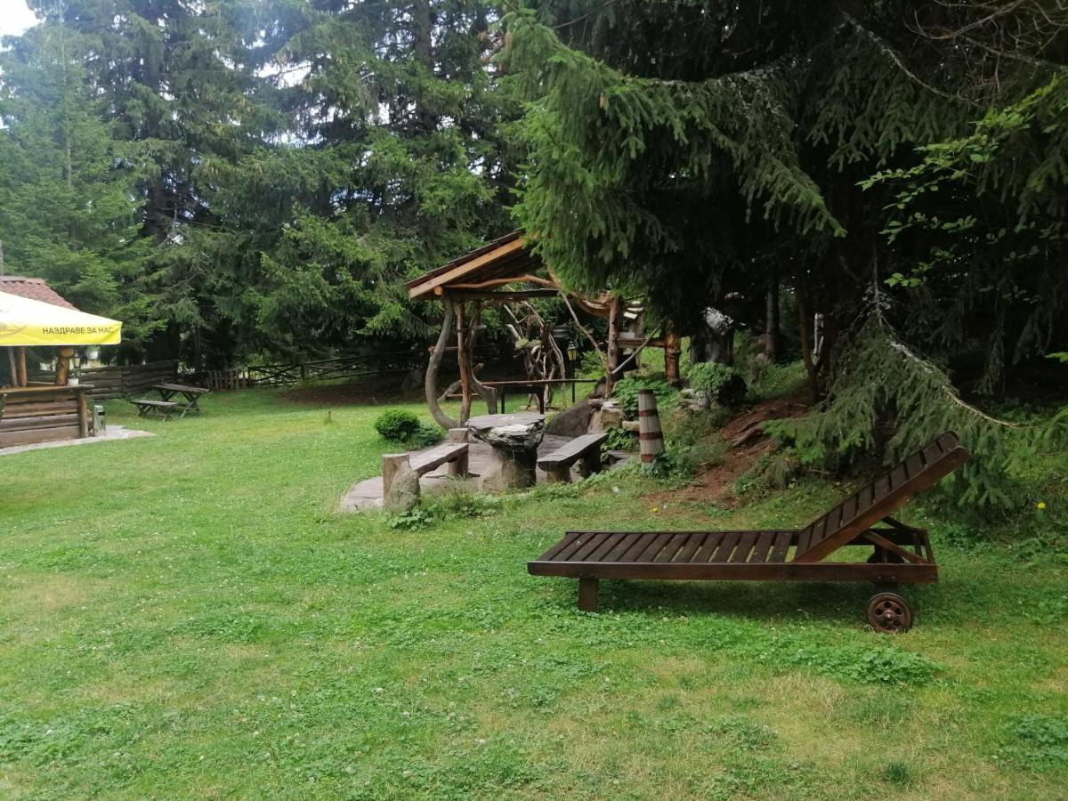 "Моето Любимо Място", Смолянски Езера - "My Favorite Place", Smolyan Lakes المظهر الخارجي الصورة