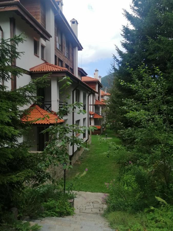 "Моето Любимо Място", Смолянски Езера - "My Favorite Place", Smolyan Lakes المظهر الخارجي الصورة