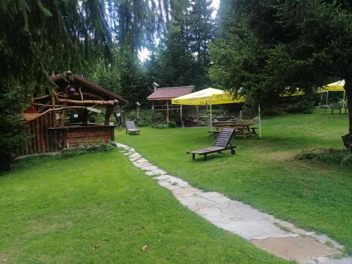 "Моето Любимо Място", Смолянски Езера - "My Favorite Place", Smolyan Lakes المظهر الخارجي الصورة