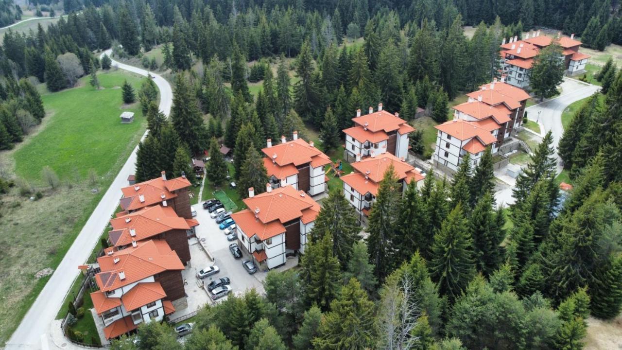 "Моето Любимо Място", Смолянски Езера - "My Favorite Place", Smolyan Lakes المظهر الخارجي الصورة
