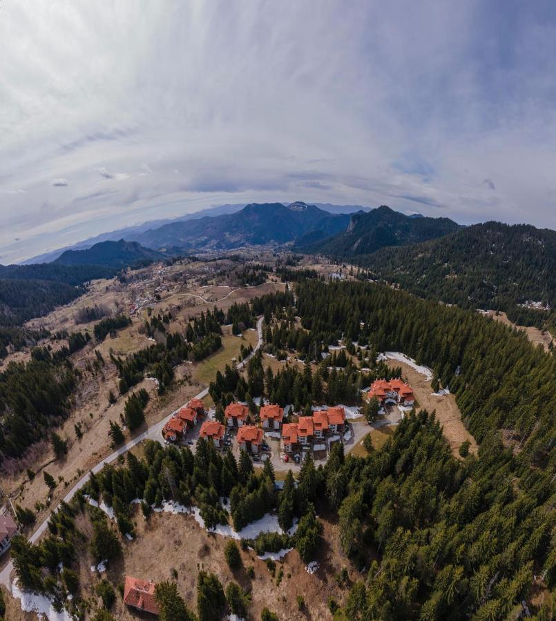 "Моето Любимо Място", Смолянски Езера - "My Favorite Place", Smolyan Lakes المظهر الخارجي الصورة