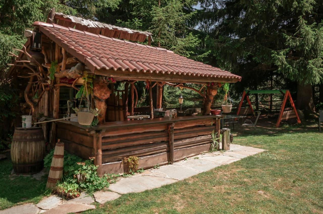 "Моето Любимо Място", Смолянски Езера - "My Favorite Place", Smolyan Lakes المظهر الخارجي الصورة